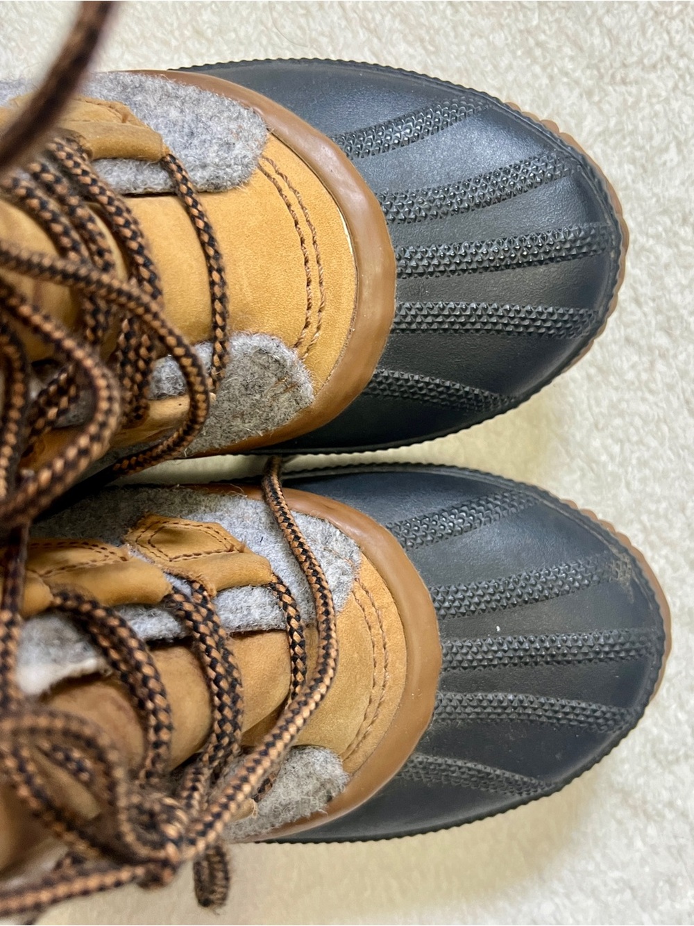 Sorel Out 'N About Waterproof Felt Duck Boots - Size 7 - Picture 11 of 14